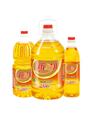 食用油灌裝機(jī)回首艱苦過(guò)去，展望美好未來(lái)